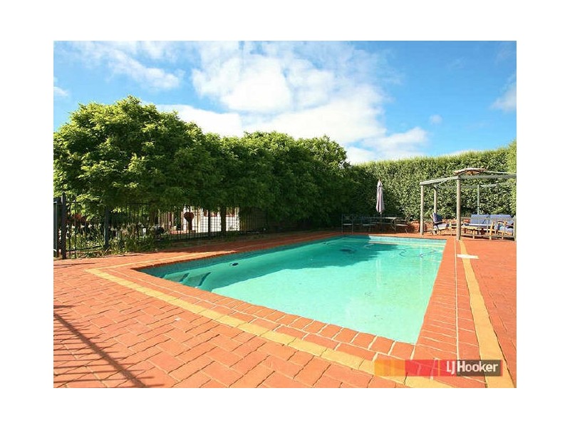 12 Balmoral Court, Frankston South VIC 3199