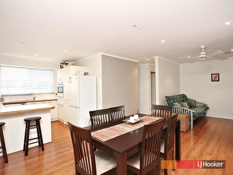 50 Hamilton Drive, Cranbourne North VIC 3977