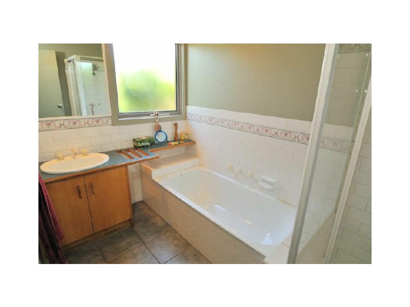 Cranbourne North VIC 3977