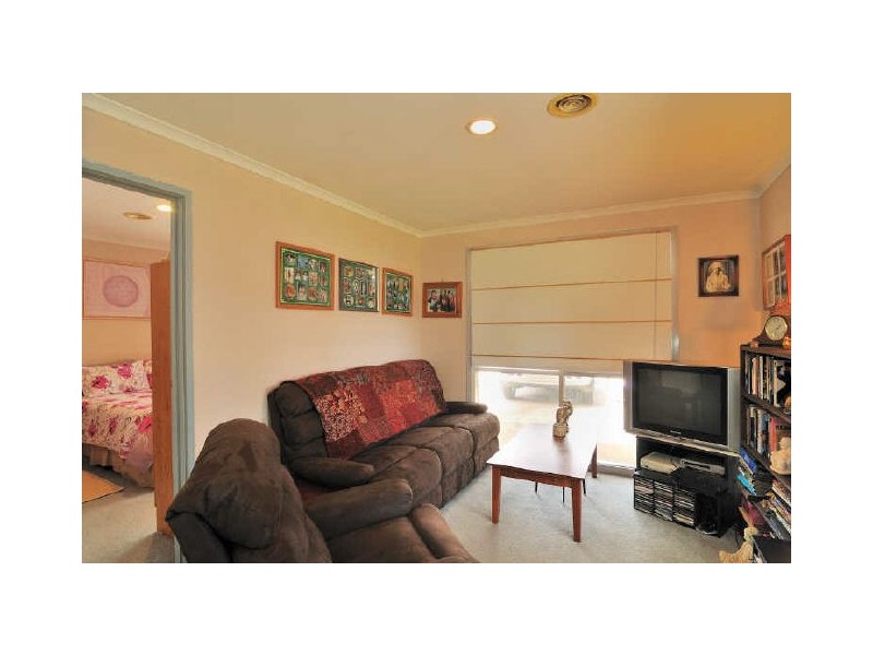 151 Courtenay Avenue, Cranbourne North VIC 3977