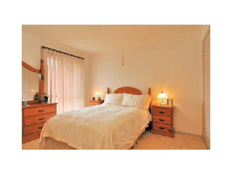 4/1 Duff Street, Cranbourne VIC 3977