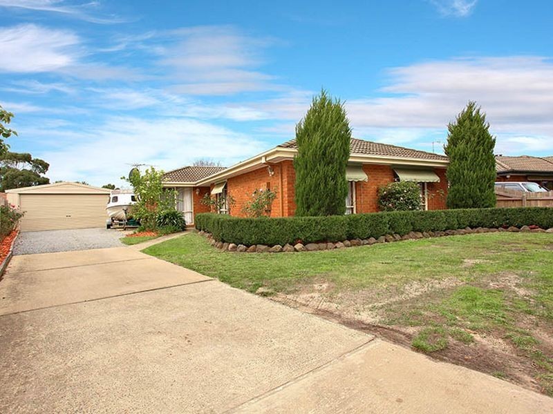 9 Macquarie Court, Cranbourne VIC 3977