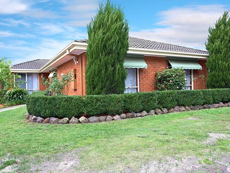 9 Macquarie Court, Cranbourne VIC 3977