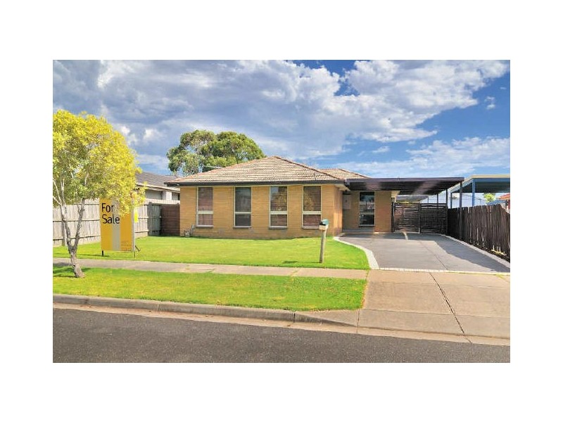 6 Ardmore Street, Cranbourne VIC 3977
