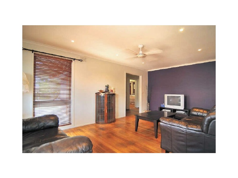 6 Ardmore Street, Cranbourne VIC 3977