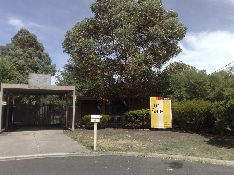 10 Glenn Close, Cranbourne VIC 3977