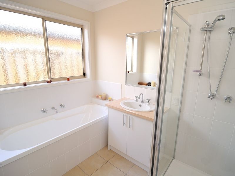 3 Sunbird Avenue, Cranbourne VIC 3977