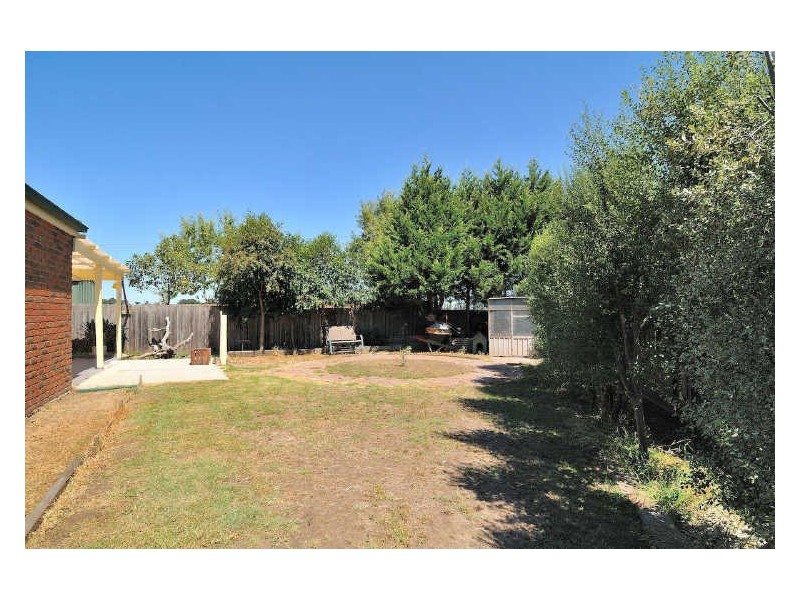 20 Yaltara Close, Cranbourne VIC 3977