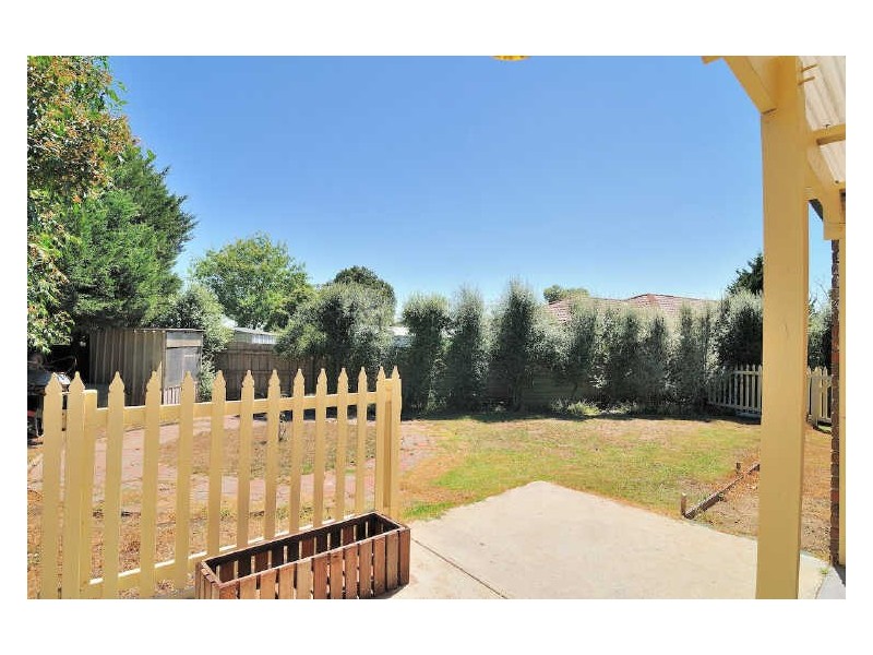 20 Yaltara Close, Cranbourne VIC 3977