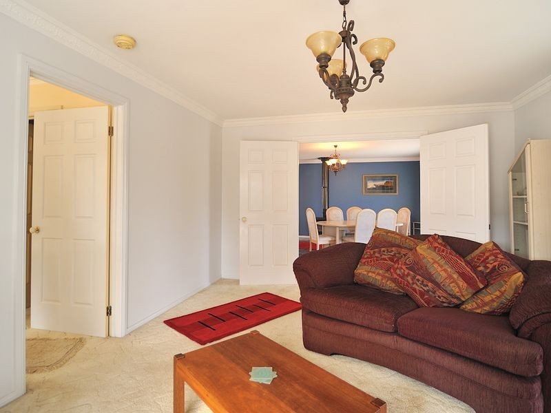 8 Tamworth Court, Cranbourne VIC 3977