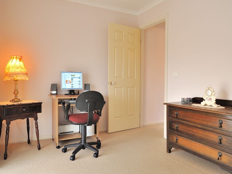 8 Tamworth Court, Cranbourne VIC 3977