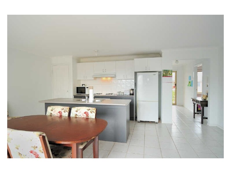35 Honey Myrtle Way, Cranbourne VIC 3977