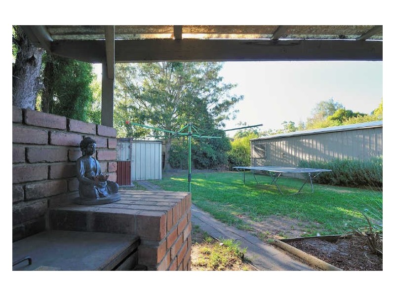 110 Lesdon Avenue, Cranbourne VIC 3977