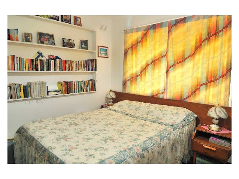 11 Campbell Parade, Cranbourne VIC 3977