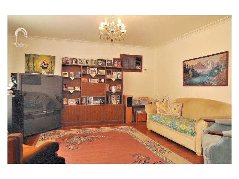 11 Campbell Parade, Cranbourne VIC 3977