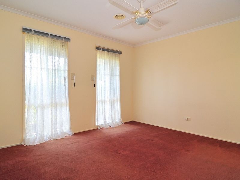 10 McGuigan Drive, Cranbourne West VIC 3977