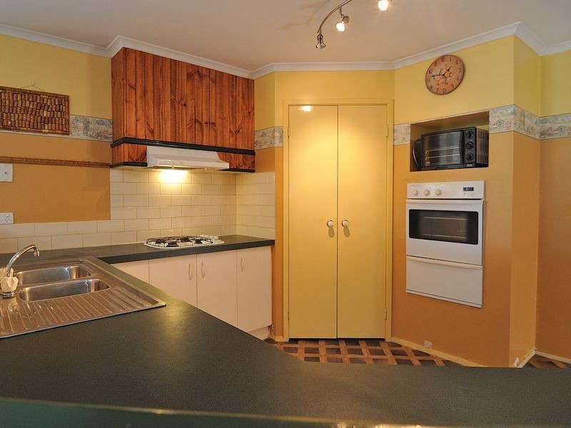 10 McGuigan Drive, Cranbourne West VIC 3977