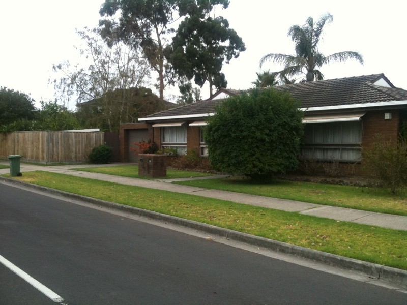 52 Cochrane Street, Cranbourne VIC 3977