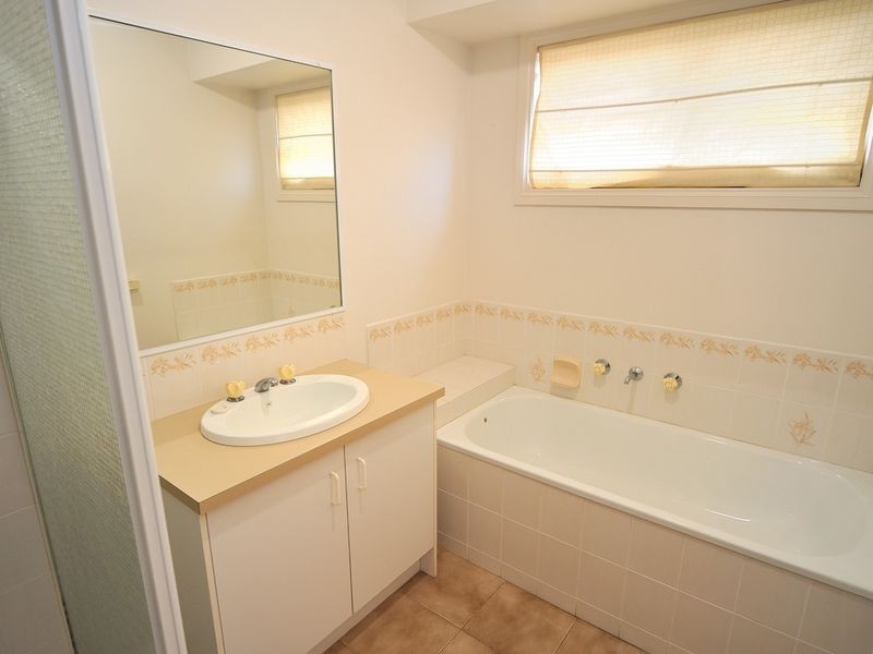 53 Jacinta Drive, Cranbourne VIC 3977