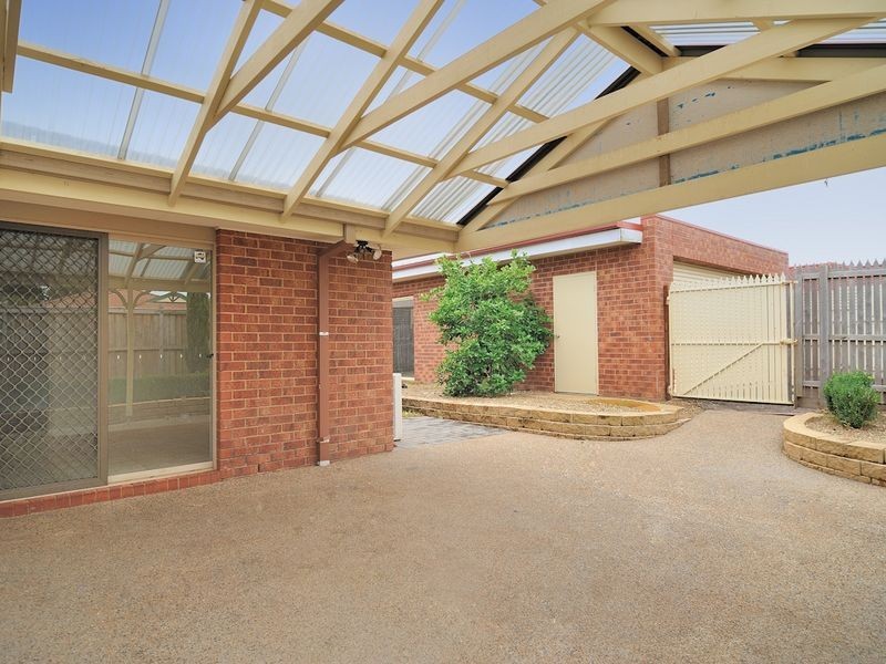 53 Jacinta Drive, Cranbourne VIC 3977