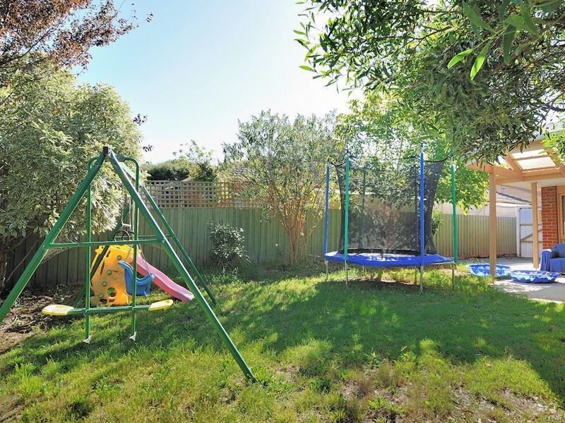 15 Franks Way, Cranbourne North VIC 3977