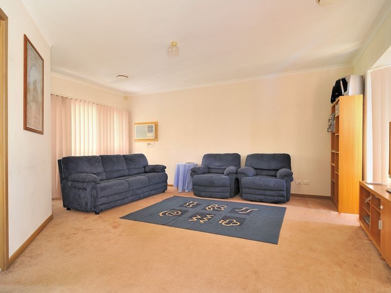 15 Franks Way, Cranbourne North VIC 3977