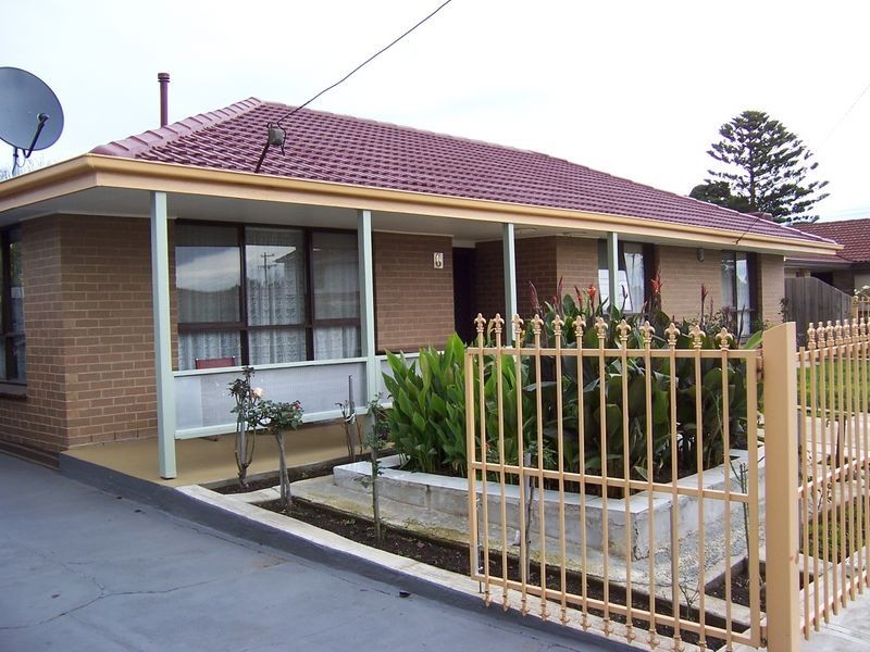 6 Gill Street, Cranbourne VIC 3977