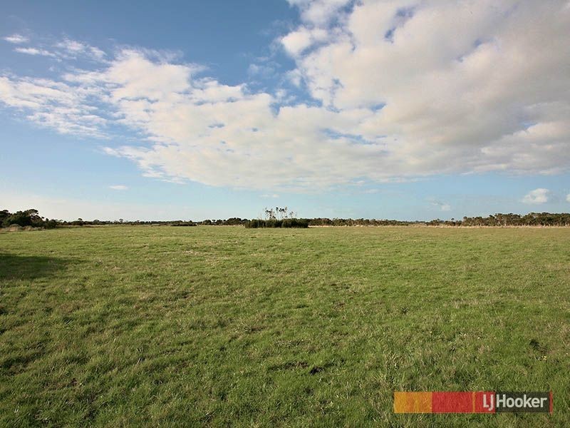 2925 South Gippsland Highway, Tooradin VIC 3980