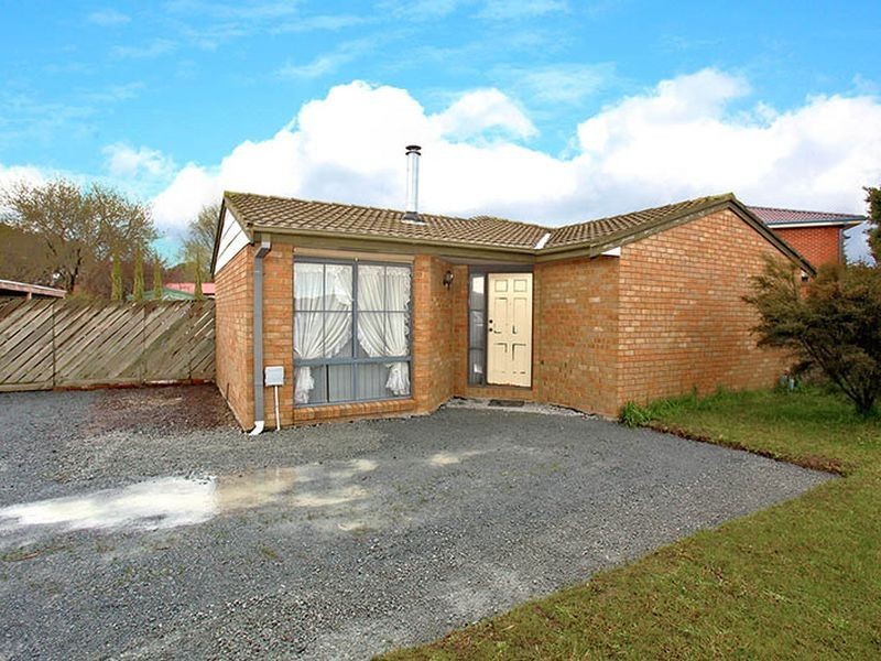 43 Maculata Drive, Cranbourne VIC 3977