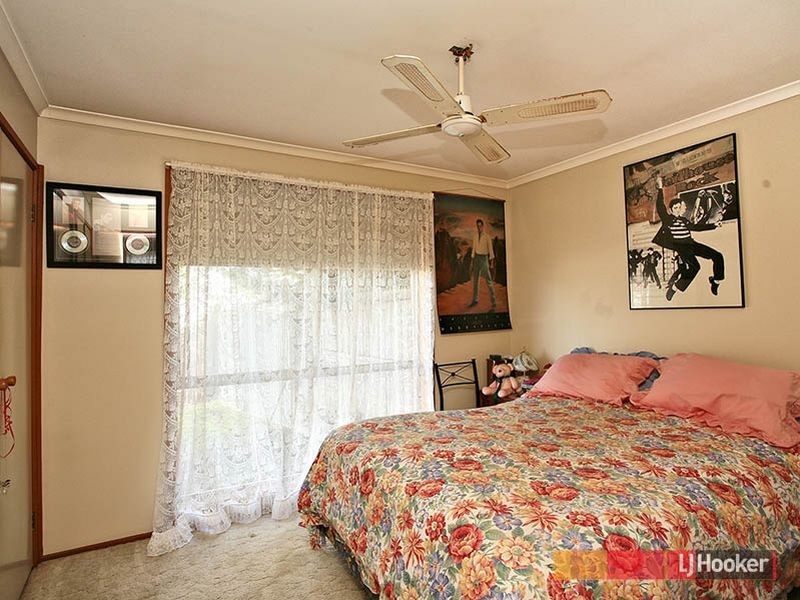 2/6 Hazlitt Court, Cranbourne VIC 3977