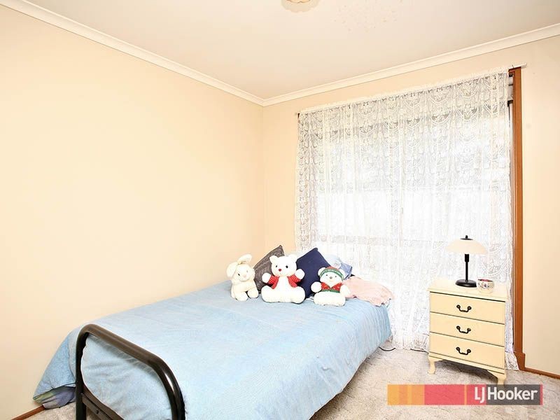 2/6 Hazlitt Court, Cranbourne VIC 3977