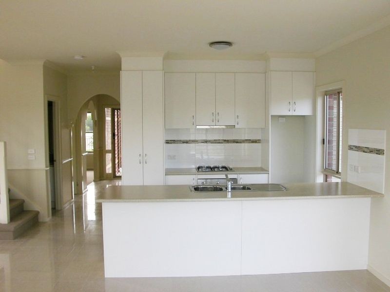 1542/ Waterbury Drive, Cranbourne VIC 3977