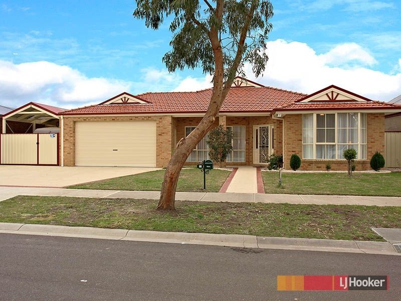 12 Galway Place, Cranbourne VIC 3977