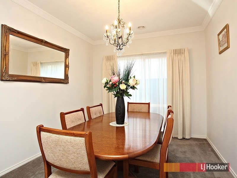 12 Galway Place, Cranbourne VIC 3977