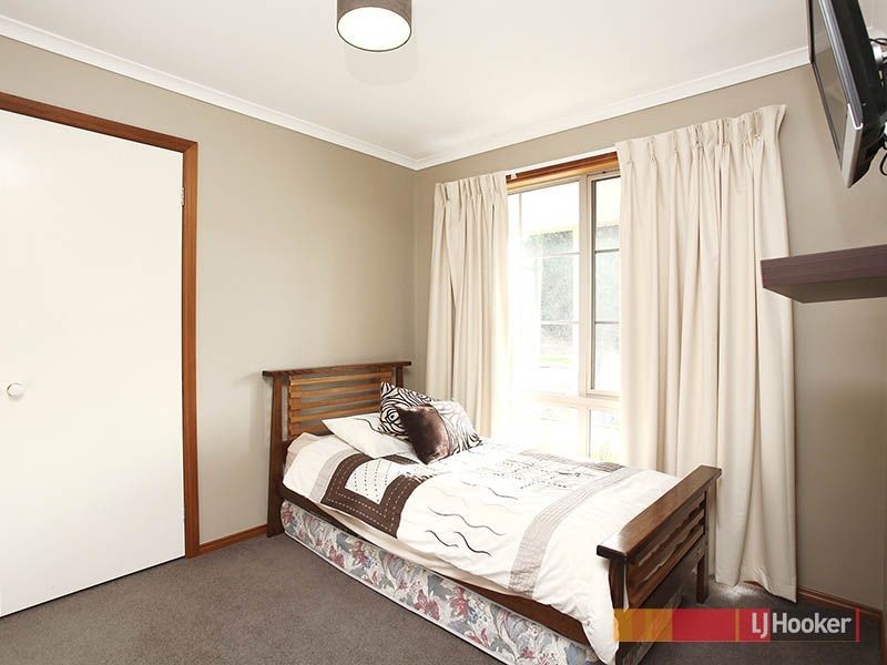 21 Godwin Avenue, Narre Warren VIC 3805