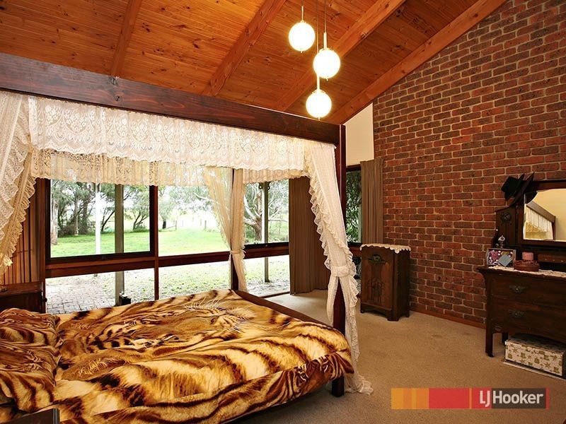 19 South Boundary Road, Pearcedale VIC 3912