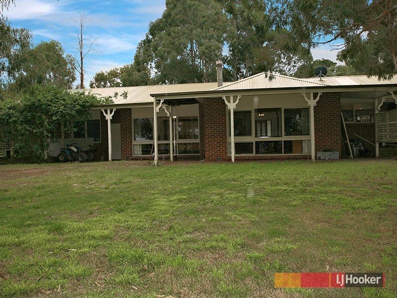 19 South Boundary Road, Pearcedale VIC 3912