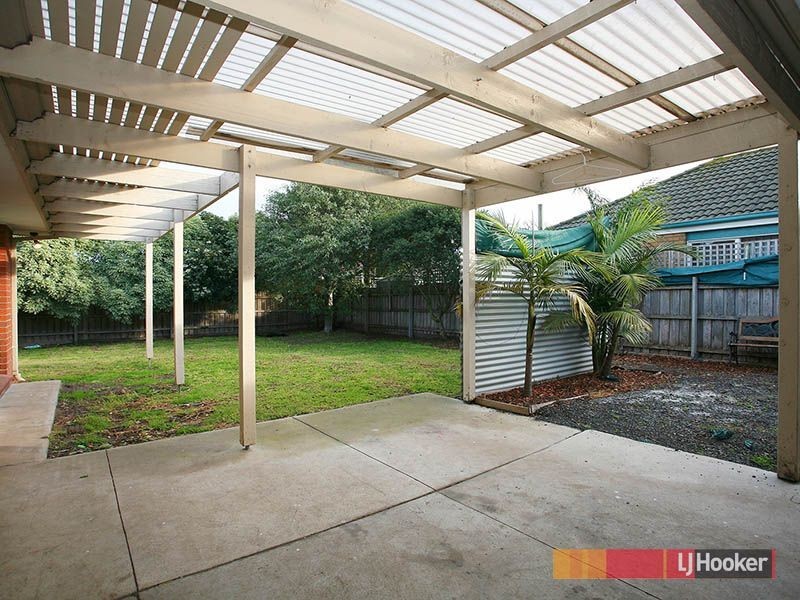 5 Eliza Street, Cranbourne North VIC 3977