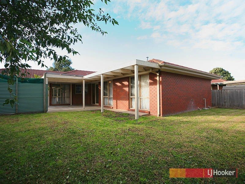 5 Eliza Street, Cranbourne North VIC 3977