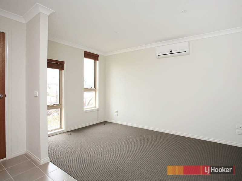 19 Pepperbush Circuit, Cranbourne VIC 3977