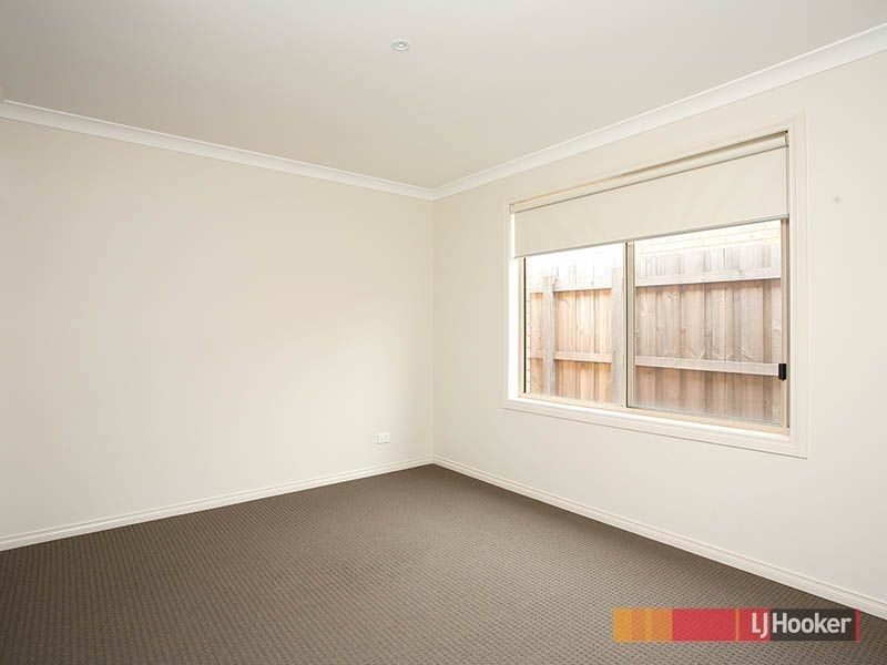 19 Pepperbush Circuit, Cranbourne VIC 3977