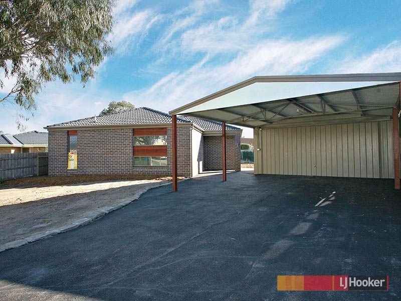 17 Elda Court, Cranbourne North VIC 3977