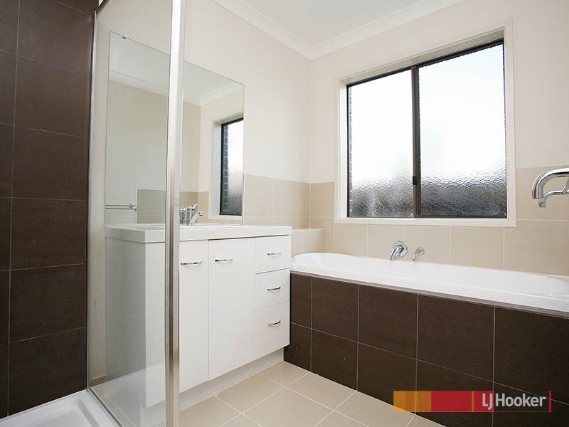 17 Elda Court, Cranbourne North VIC 3977