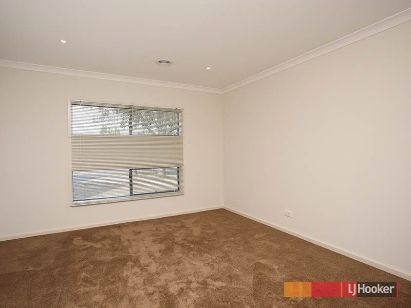 17 Elda Court, Cranbourne North VIC 3977