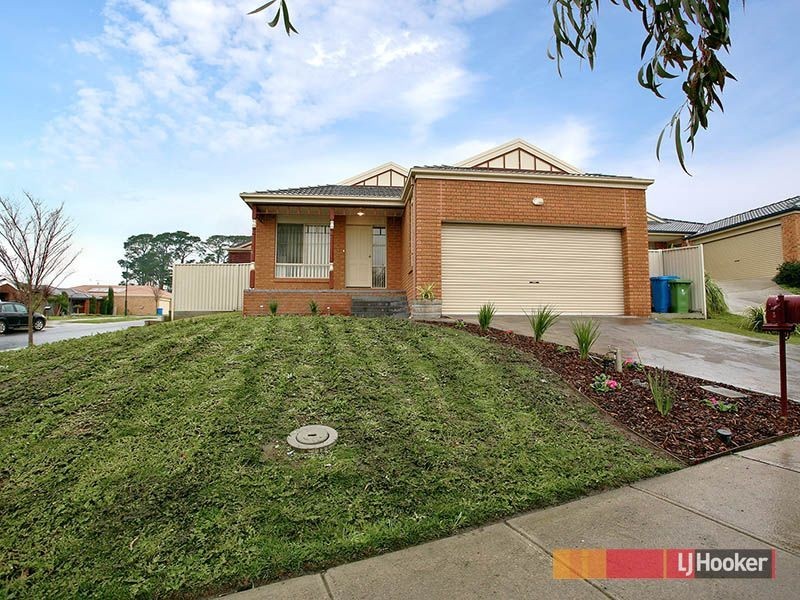 3 Cardiff Grove, Cranbourne East VIC 3977