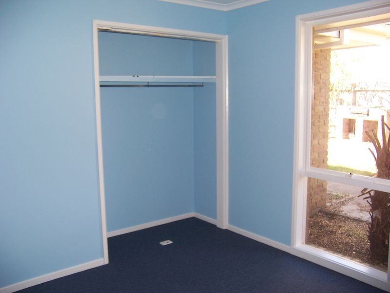 2 Erin Court, Hampton Park VIC 3976