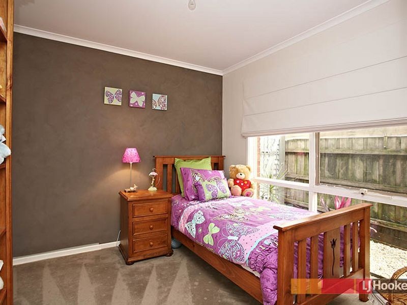 16 Oates Court, Cranbourne North VIC 3977
