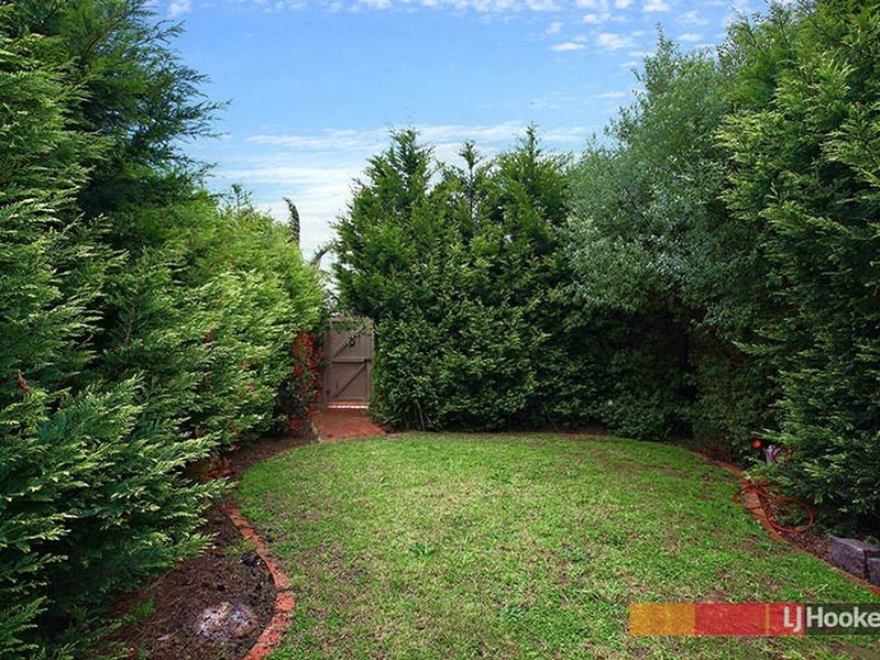 8 Winterton Court, Hallam VIC 3803