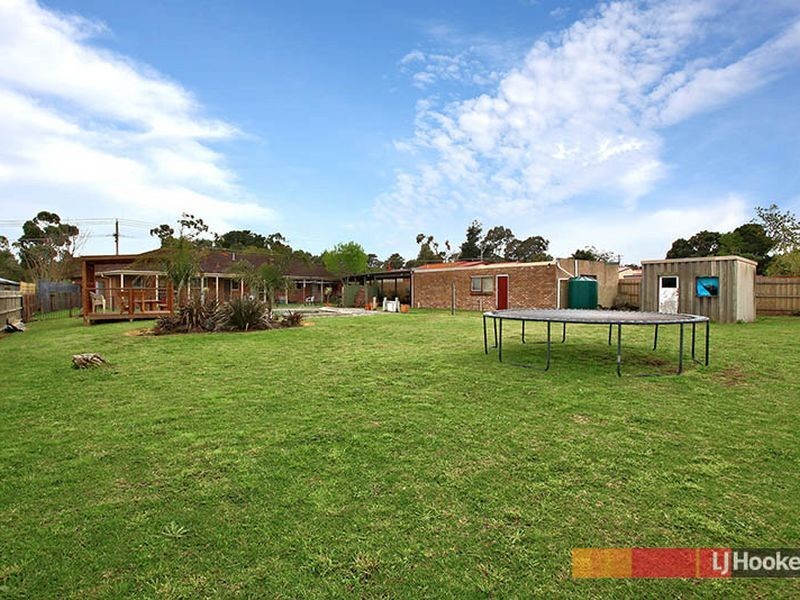 26 Huon Park Road, Cranbourne North VIC 3977