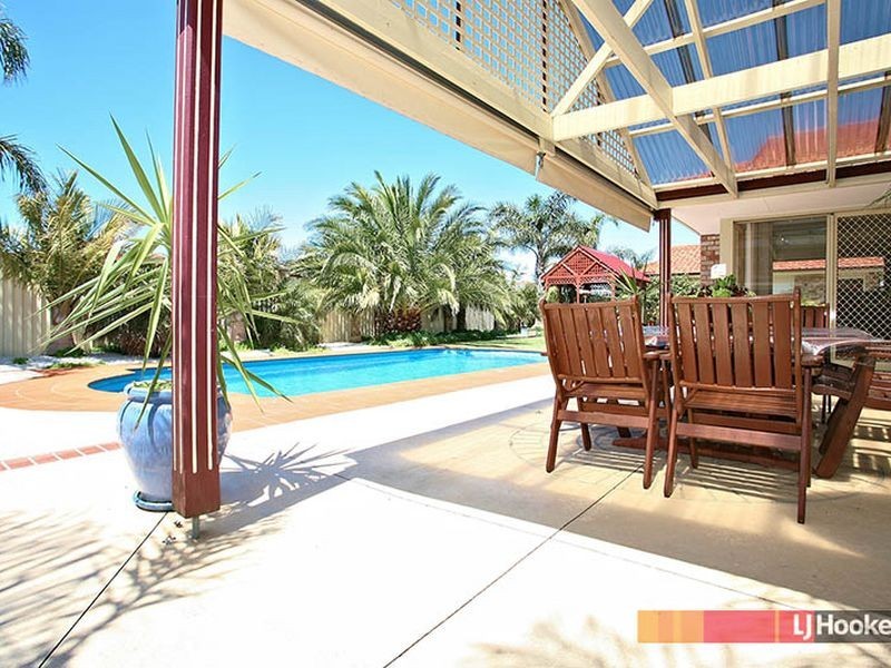 1 Huntingdale Close, Cranbourne VIC 3977